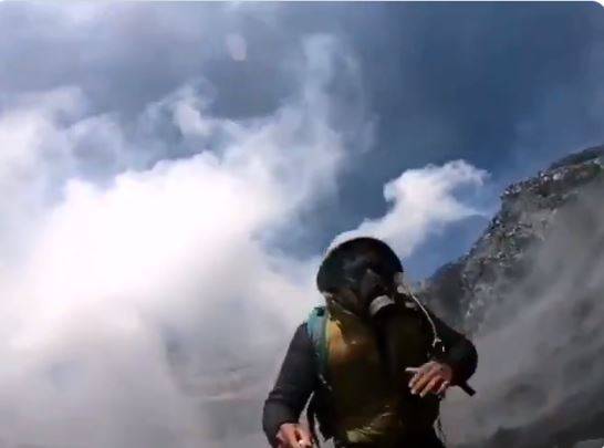 El Ejército investiga a influencer por subir al volcán Popocatépetl #VIDEOS
