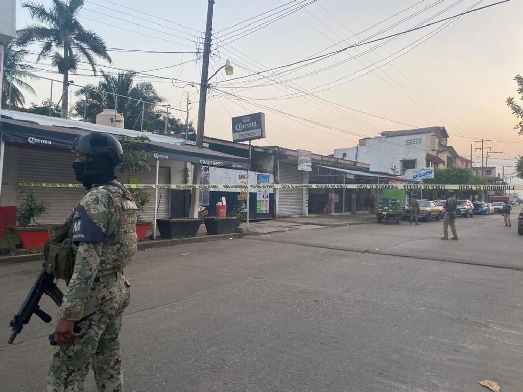 Cinco negocios son atacados en Acayucan, Veracruz, por pago de extorsión