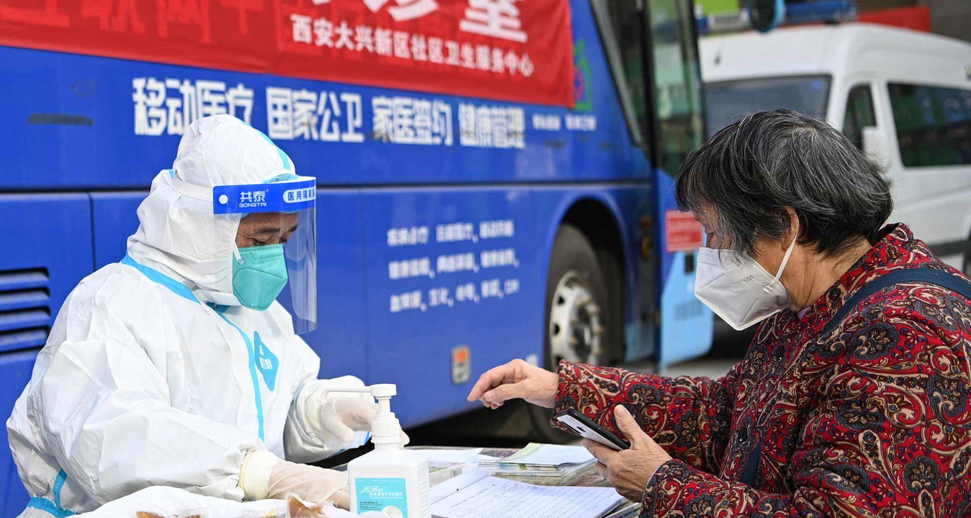 China afirma que logró la inmunidad de rebaño tras contagio masivo de Covid-19