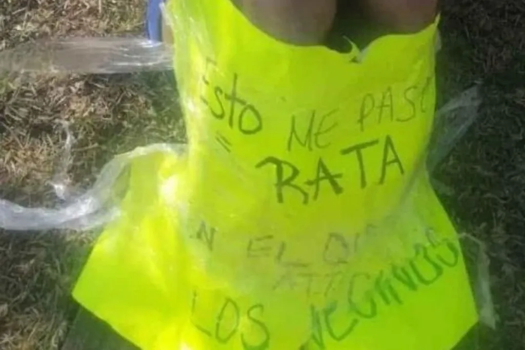 “Esto me pasó por rata”: Pobladores someten y amarran a presunto ladrón en Veracruz