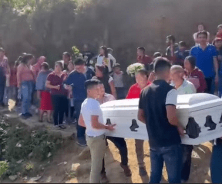 Despiden a niño asesinado por ganar en 'las maquinitas' en Veracruz