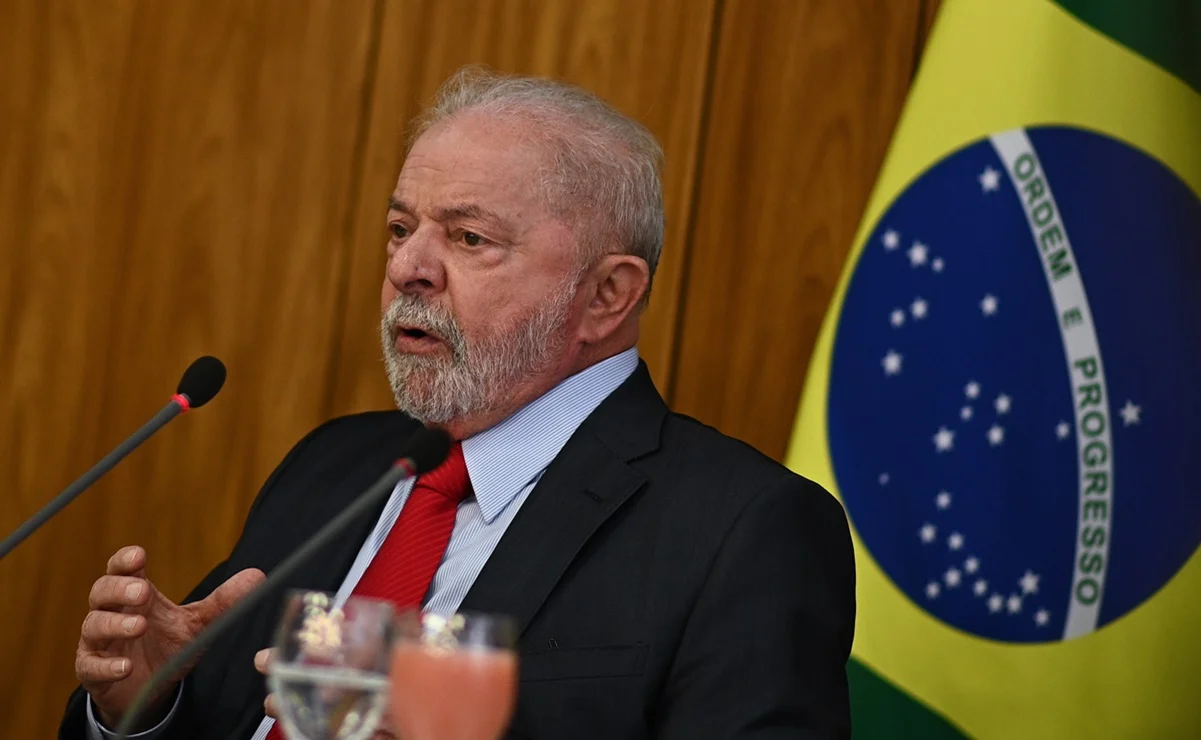 Lula cesa a 40 militares que resguardaban la residencia oficial