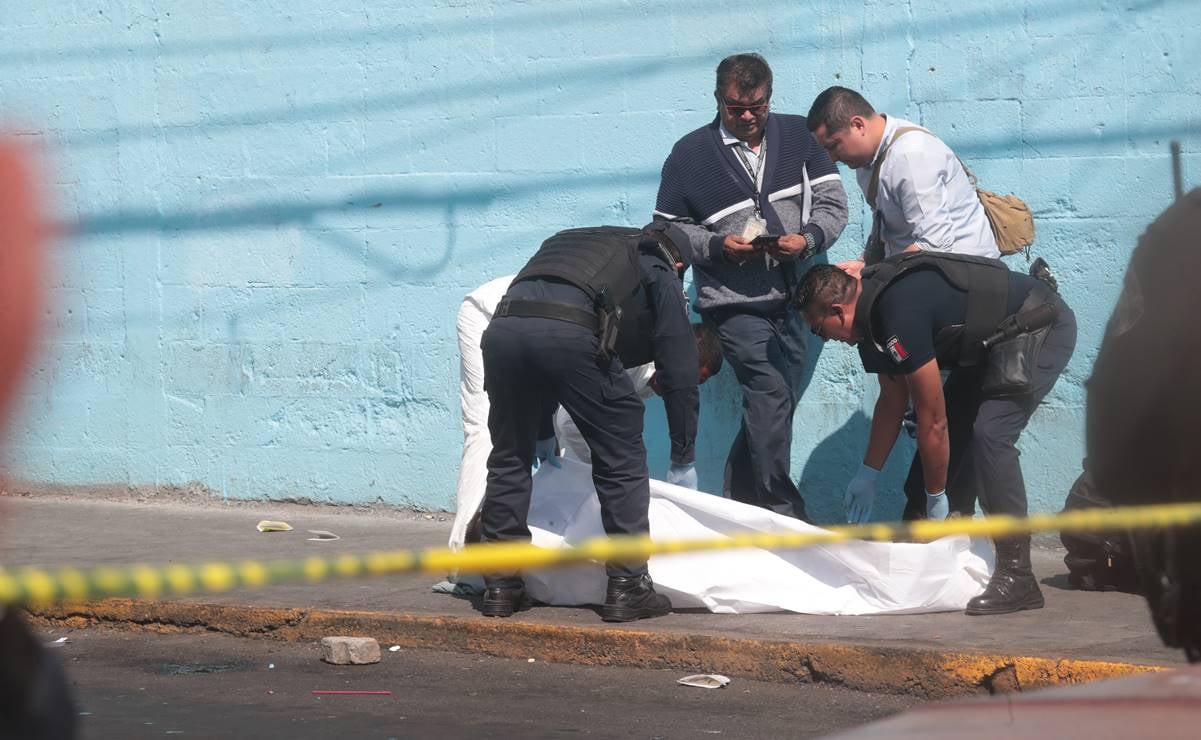 Asesinan a tiros custodio de la CDMX en Tlalnepantla