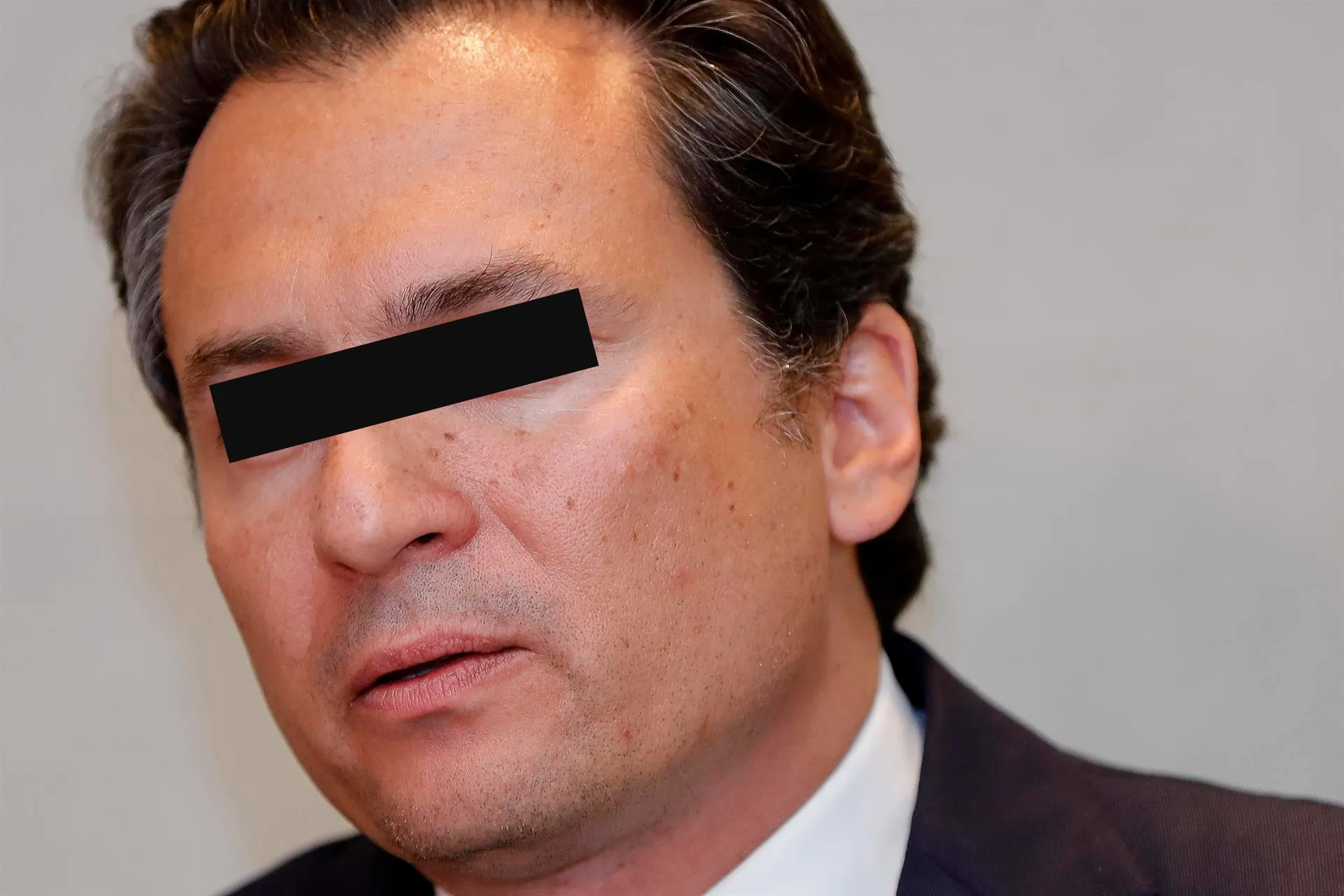 Tribunal ampara a Emilio Lozoya para analizar prisión preventiva por caso Odebrecht