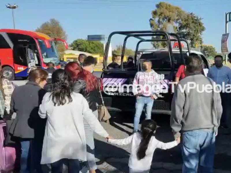 Asaltan a pasajeros de autobús en la autopista México-Puebla