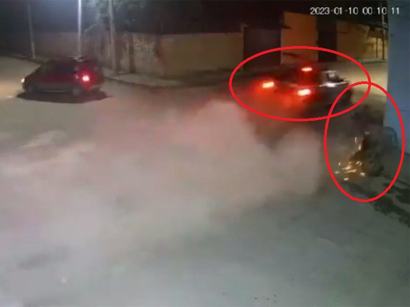 Patrulleros persiguen, arrollan y matan a motociclista en Cancún