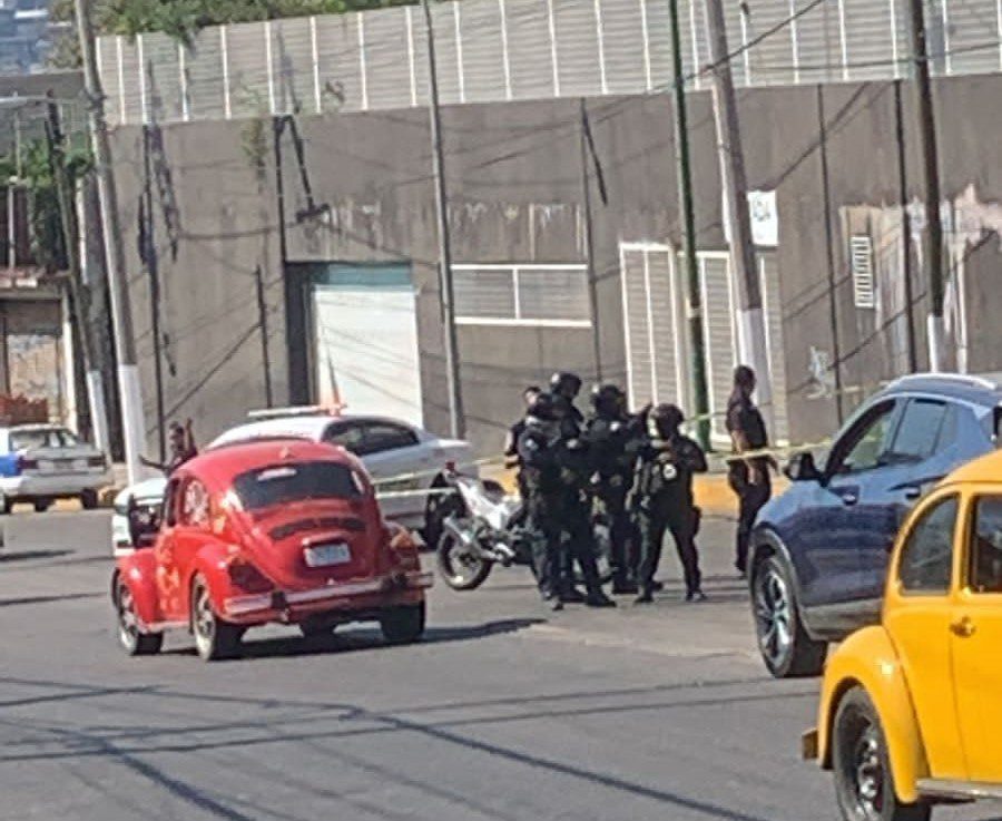 Policías abaten a dos delincuentes en Acapulco
