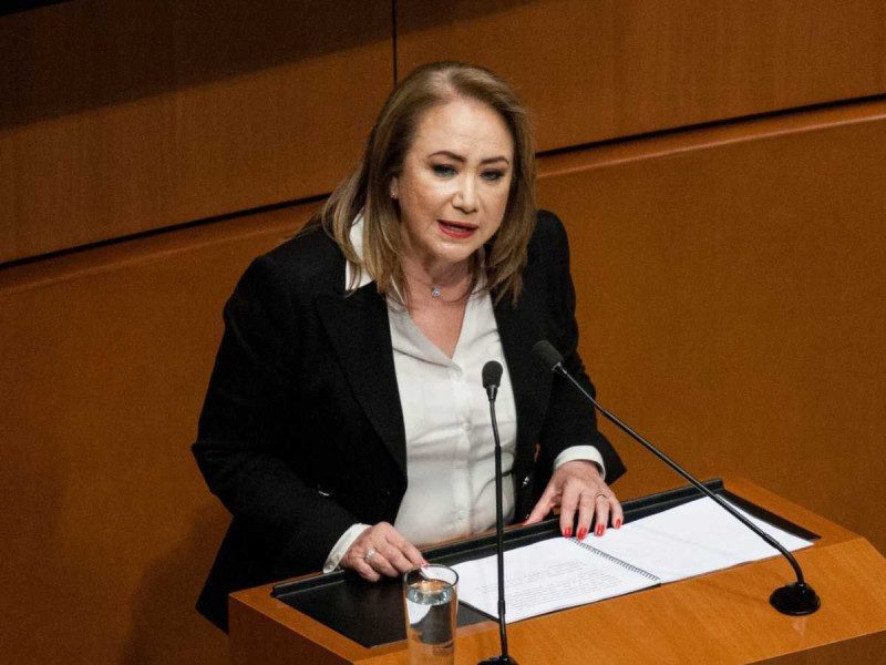 Yasmín Esquivel obtiene suspensión provisional sobre investigación de su tesis en la UNAM