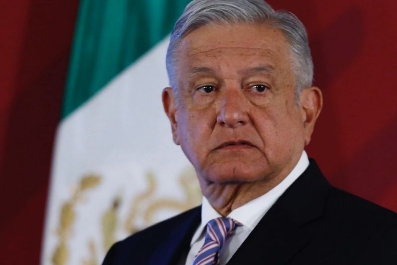 La democracia no es gracias a las autoridades electorales, sino al pueblo, afirma AMLO