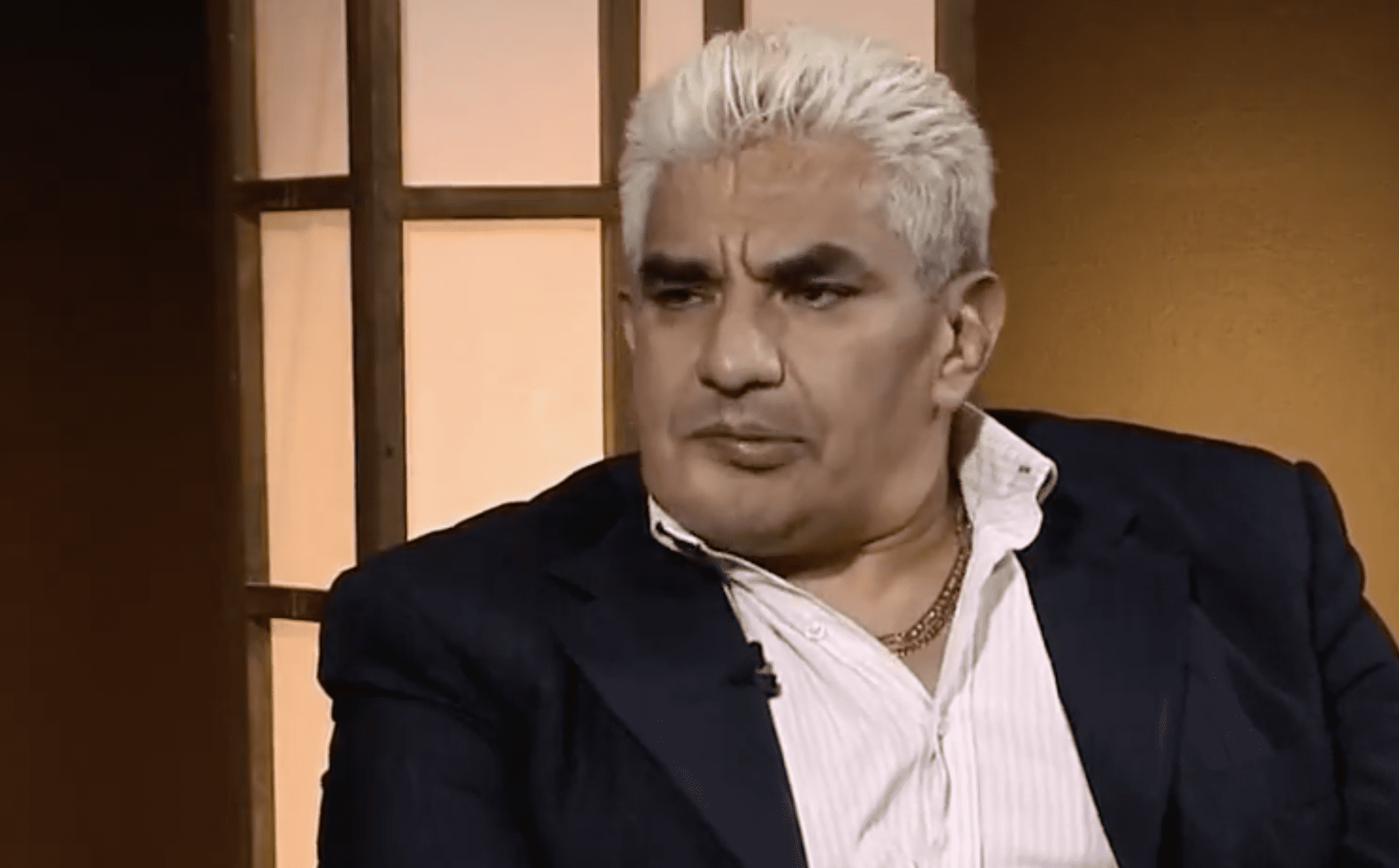 Shocker tuvo relación homosexual por dinero