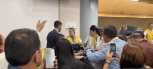 Aerolínea suspende operaciones y genera caos en aeropuerto de Colombia