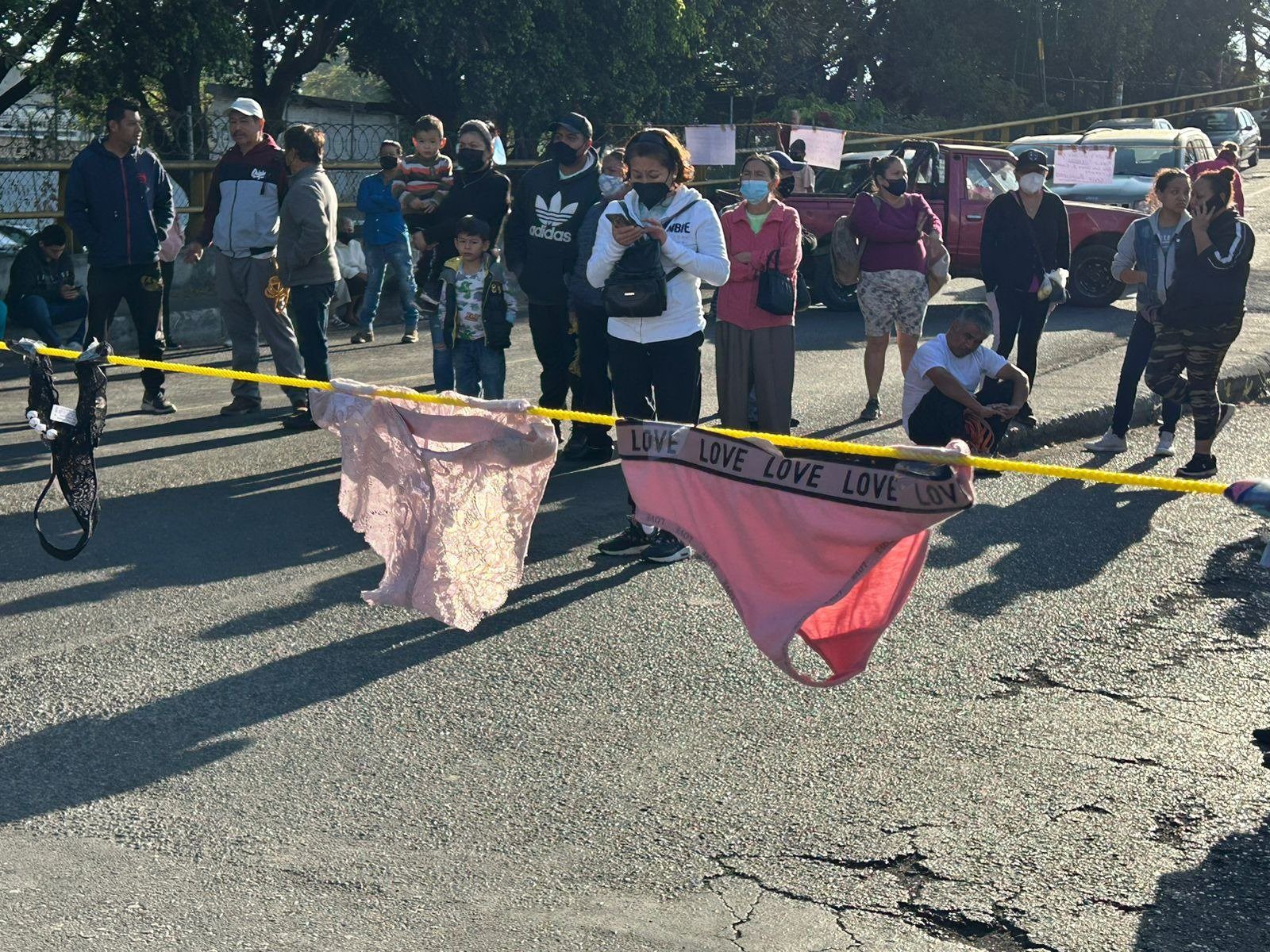 Vecinos del norte de Cuernavaca se manifiestan por falta de agua