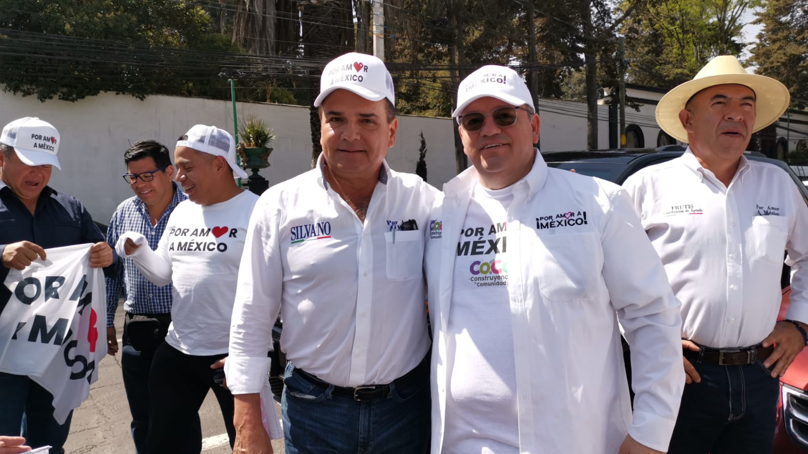 Silvano Aureoles, Alberto Capella, Javier Rivera, Toño García, Guadalupe Aguilera, marchan por el INE