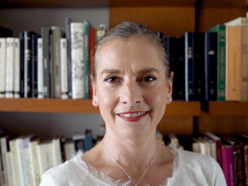 Defiende Gutiérrez Müller la reforma electoral con canción “Cada loco con su tema”