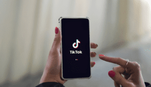 Casa Blanca da 30 días a sus empleados para desinstalar TikTok en dispositivos oficiales