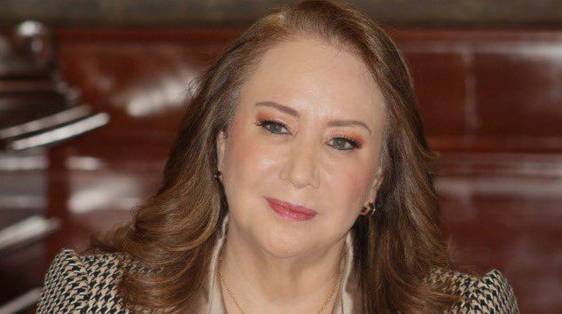 Le ponen falta a la ministra Yasmín Esquivel