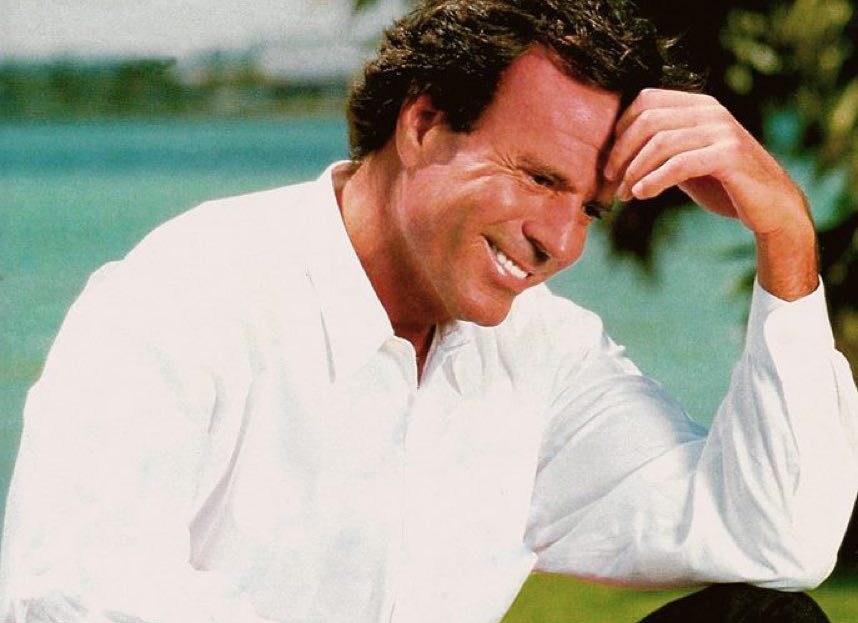 Esta es la razón por la que Julio Iglesias criticó a Vargas Llosa