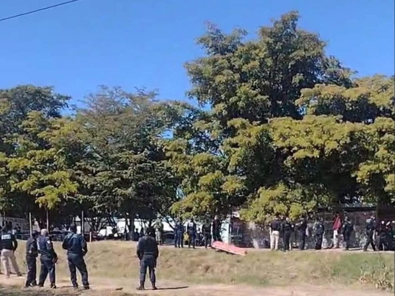 Encuentran víctima de feminicidio frente a cuartel de policía en Cajeme