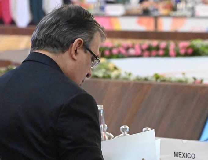 Ebrard pide frenar el tráfico de armas en el G20