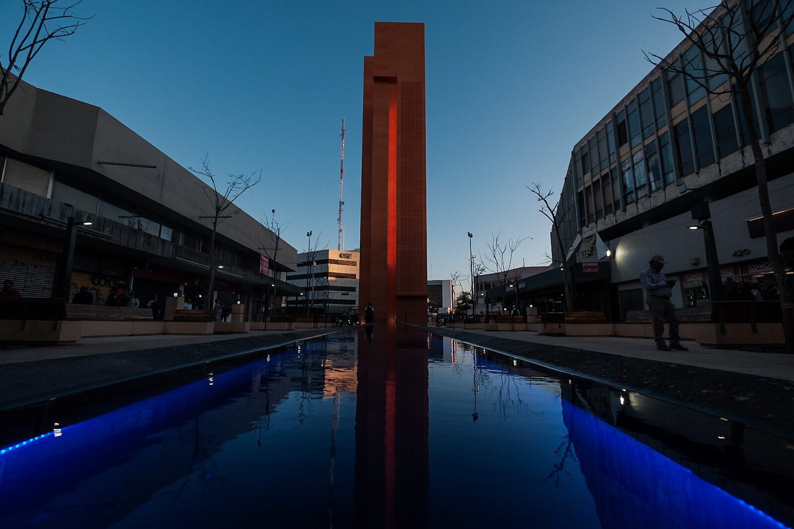 Inauguran Plaza Luis Barragan