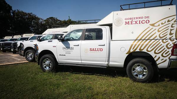 Recibe Jalisco seis unidades médicas móviles