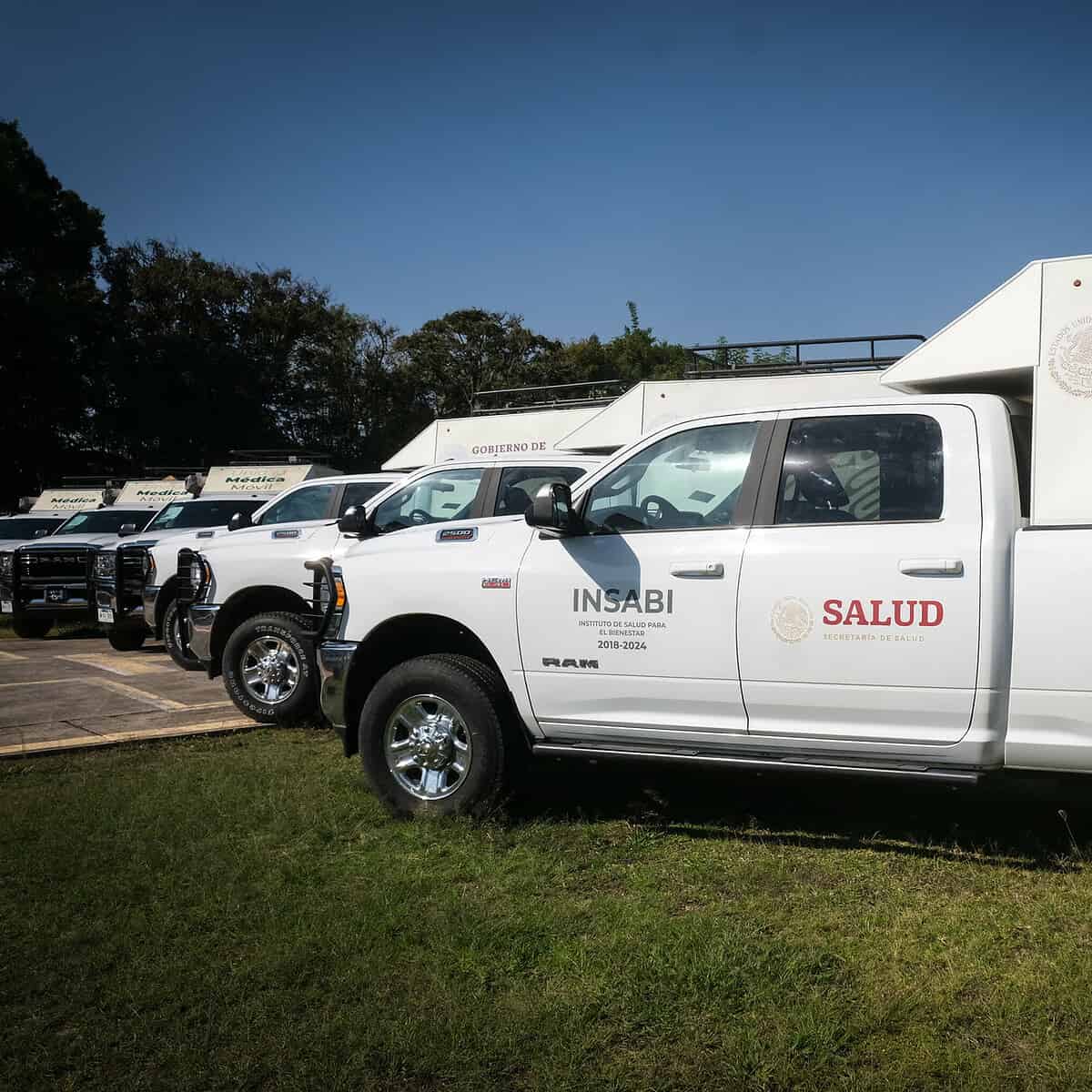 Recibe Jalisco seis unidades médicas móviles