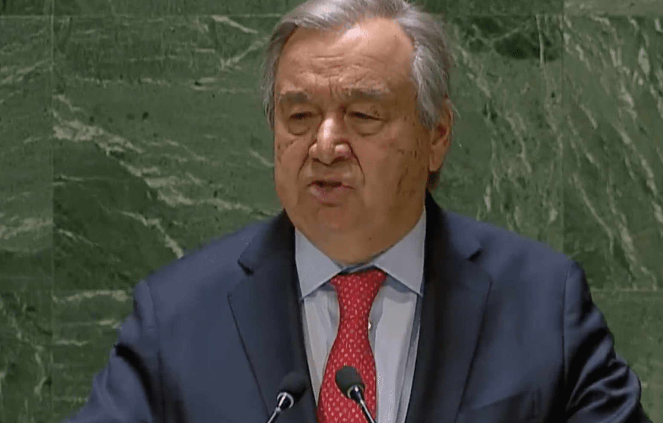 António Guterres visita a Volodimir Zelenski