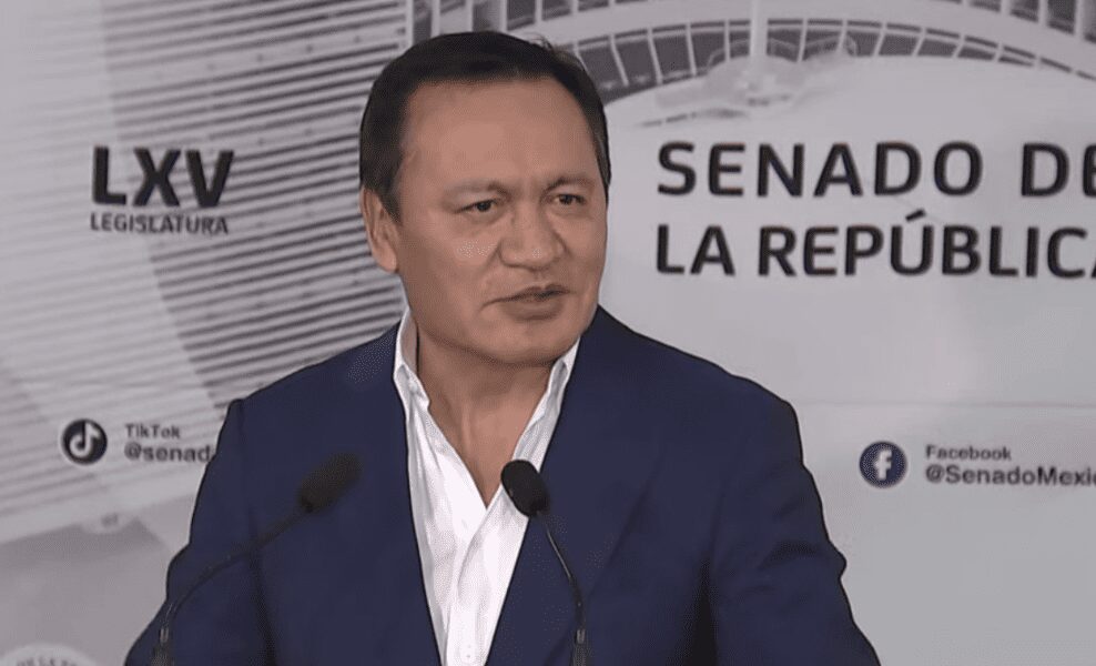 Miguel Ángel Osorio Chong deja la coordinación del PRI en el Senado