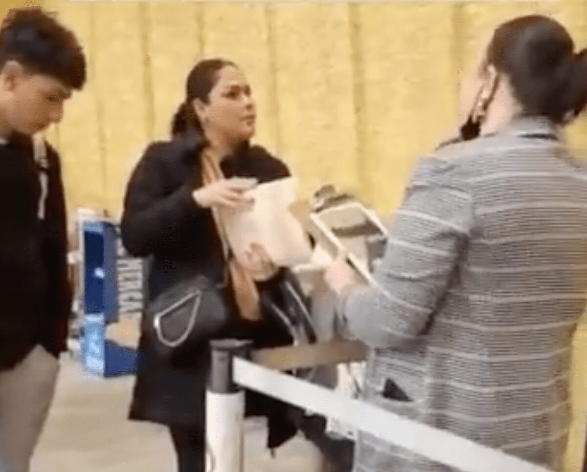 SRE no brinda buen servicio en el extranjero