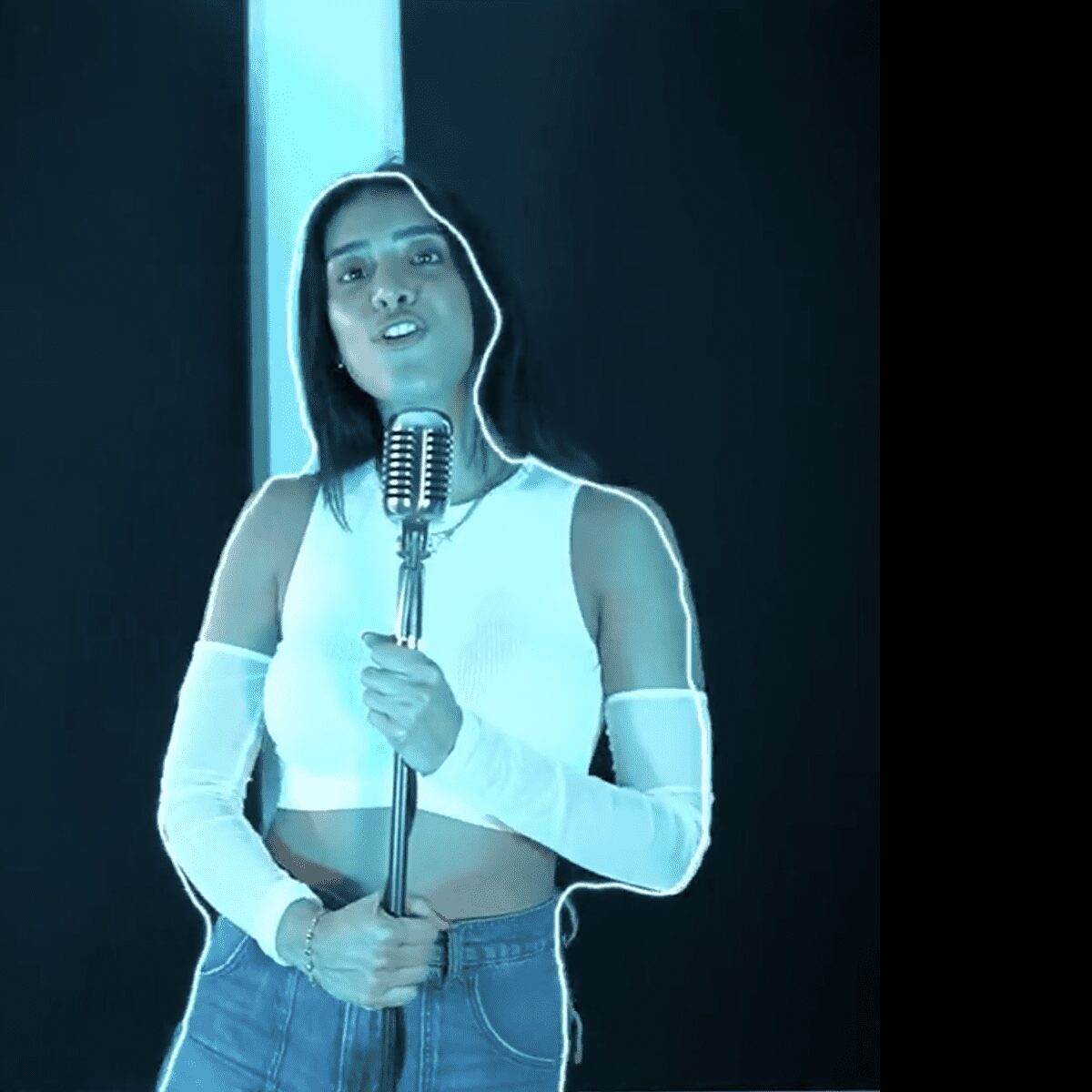 Juncal Solano se mueve al ritmo de la 4T… así