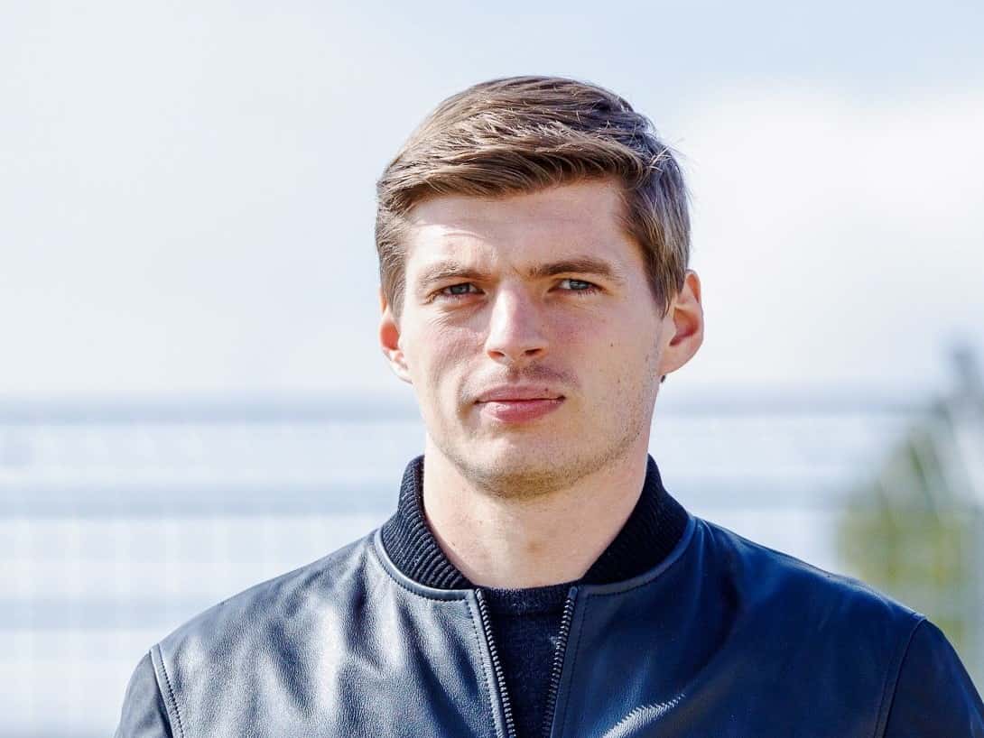 Ya no es sólo Checo, también Nike frena a Verstappen