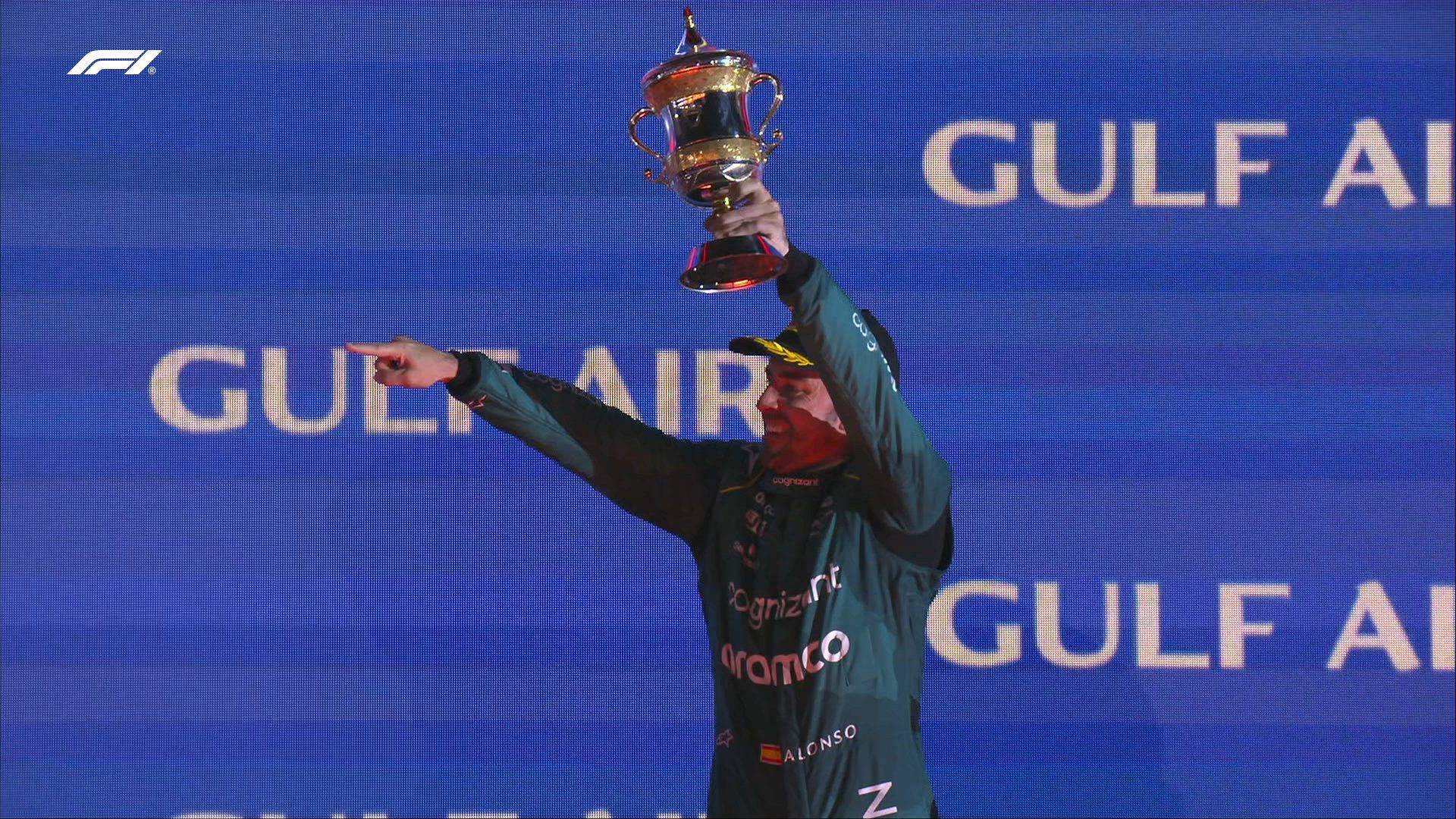 Verstappen, ‘Checo’ y Alonso en el pódium del Gran Premio de Bahréin