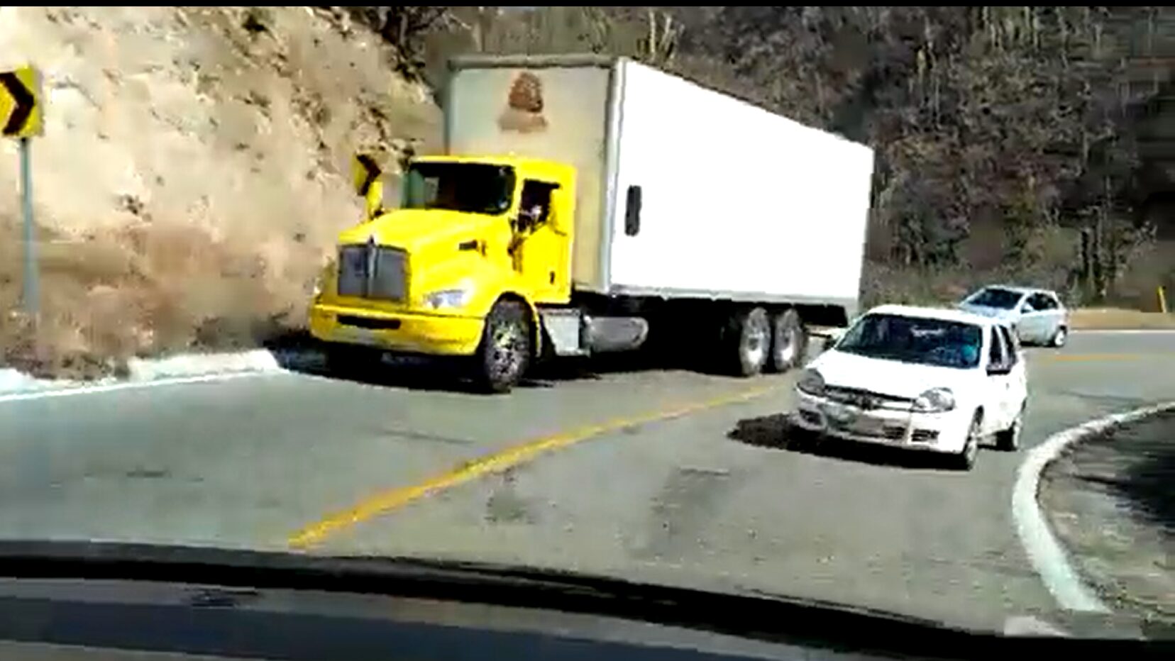 Funcionario graba accidente que deja persona sin vida
