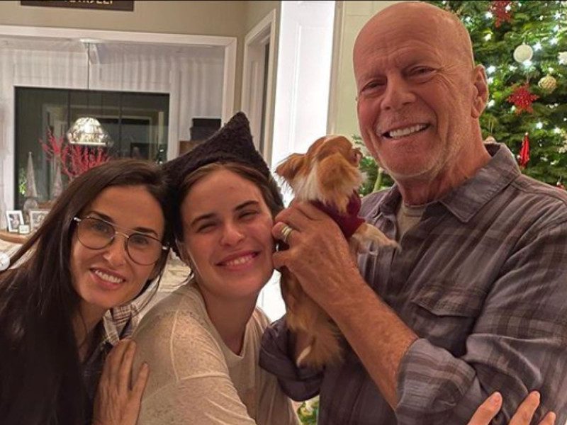 Demi Moore se muda con su ex Bruce Willis