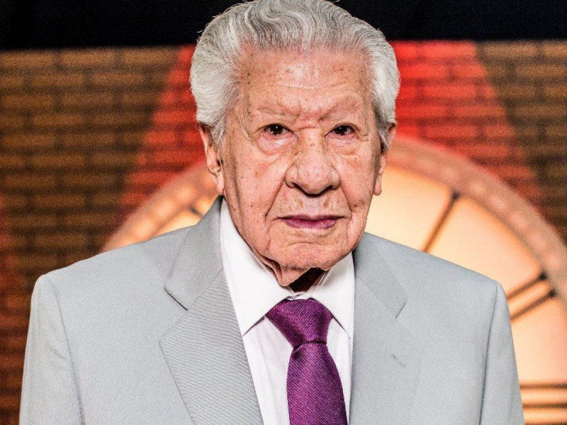 Ignacio López Tarso, con signos vitales bajos pero estable