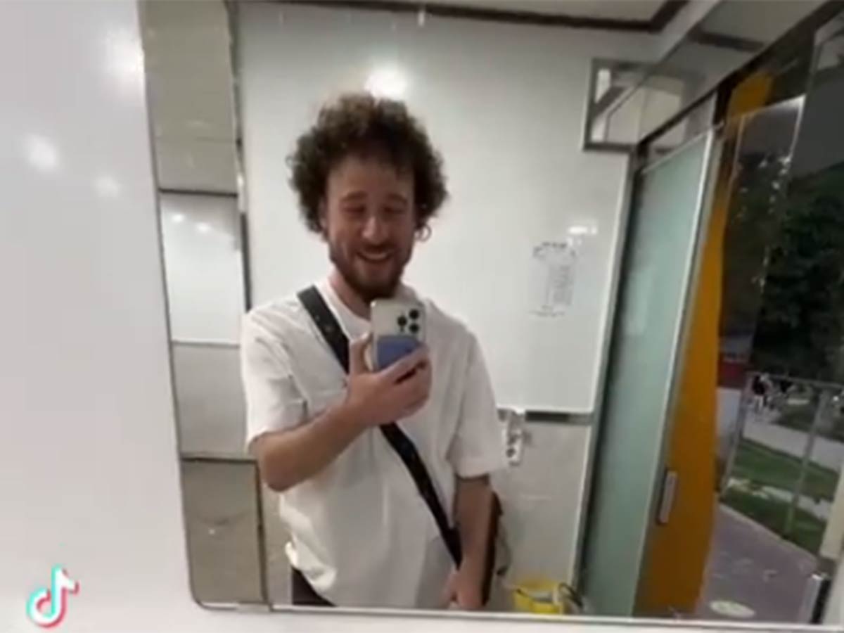 Luisito Comunica critica instalaciones del AICM