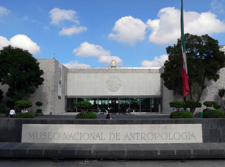 Valiosos archivos arqueológicos se mudan al Museo Nacional de Antropología