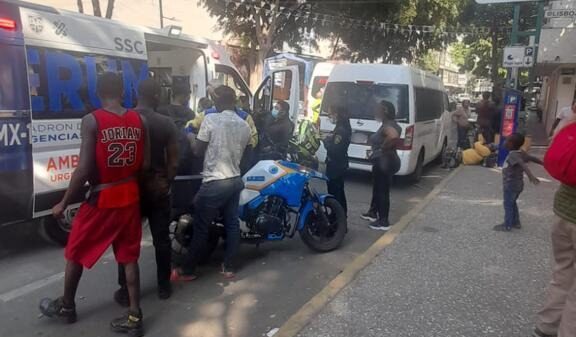 Atienden a ciudadanos haitianos que presentaron problemas de salud
