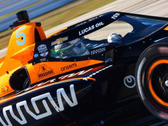 ‘Pato’ O’Ward a punto de llevarse la victoria de IndyCar en St Petersburg