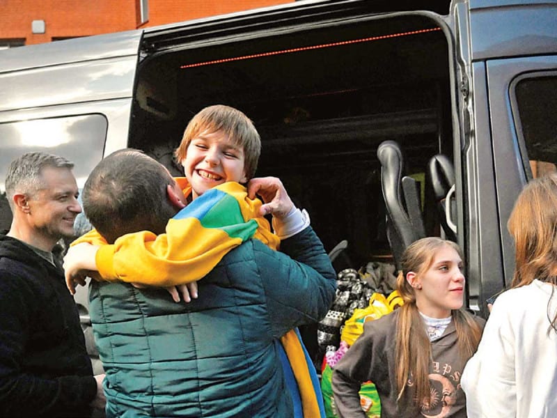 17 niños ucranianos vuelven a casa