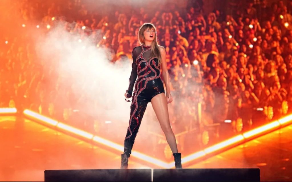 "The Eras Tour": Taylor Swift canta 44 canciones en tres horas