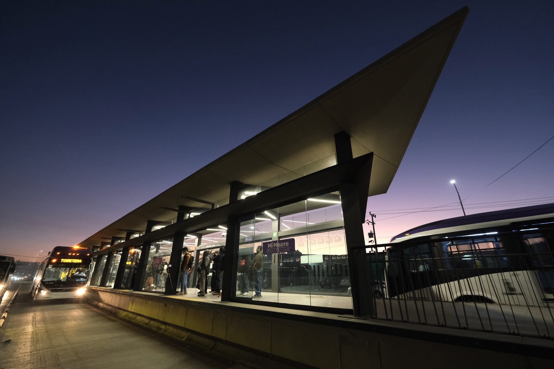 Sensibilizan a conductores de transporte público