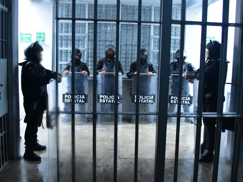 Se realiza cateo en penal de Nuevo León