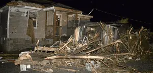 Tornado azota el sureste de Missouri y deja varias víctimas