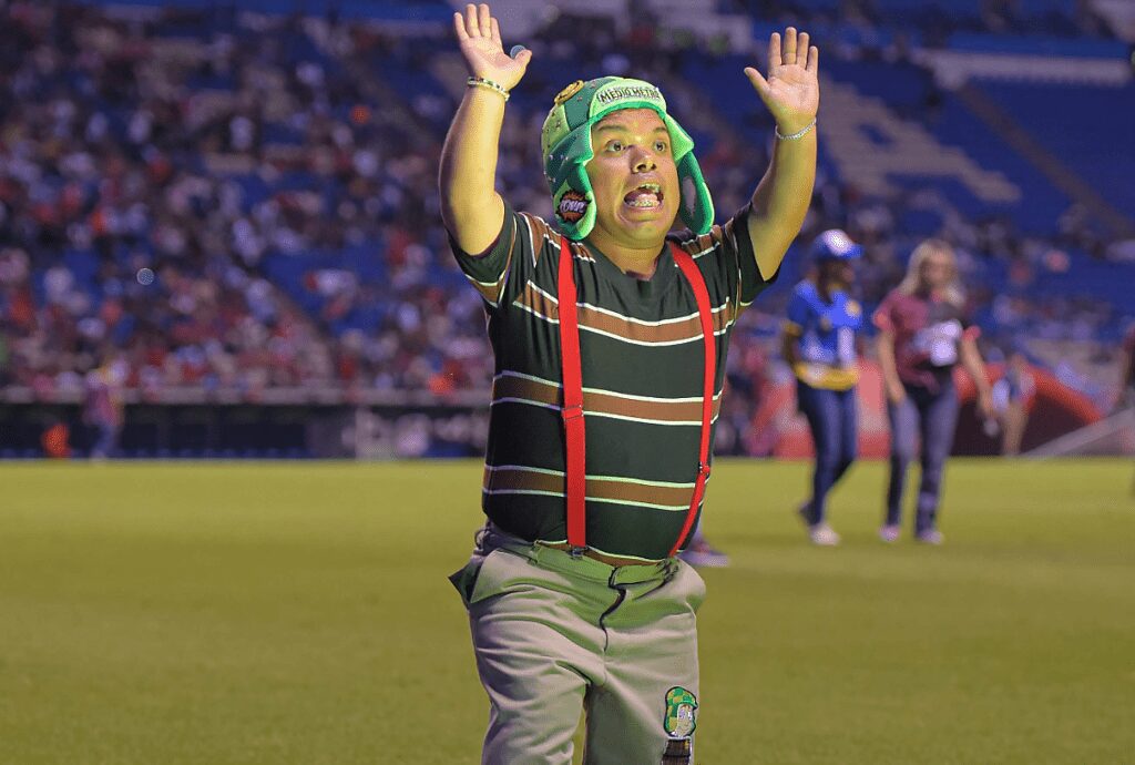 'Medio Metro' puso a bailar a todos en el partido Puebla vs Toluca