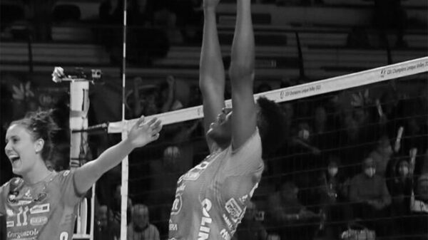 Jugadora italiana de Voleibol muere al caer de un sexto piso en Turquía