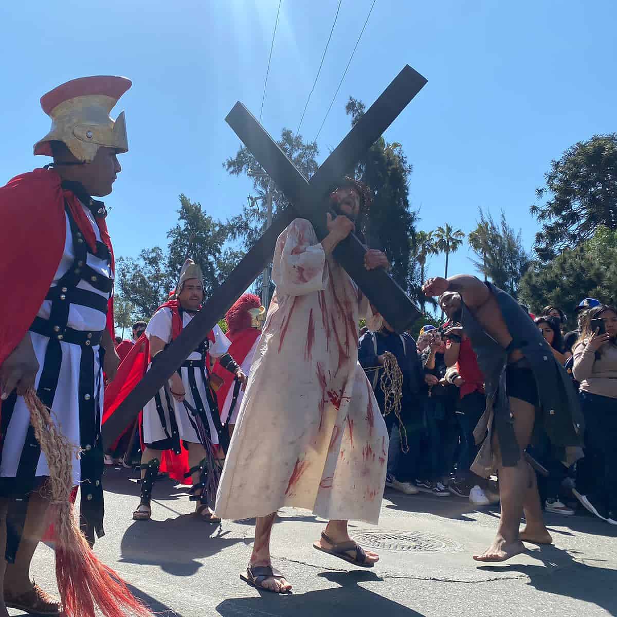 Inicia el Viacrusis en el Templo San Francisco de Tijuana