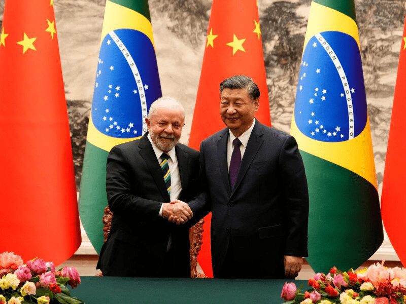 Presidentes de China y Brasil se reúnen en Beijing