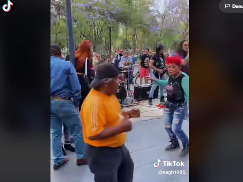 Se armó el bailongo entre abuelitos al ritmo de Depeche Mode