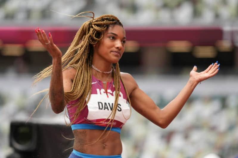 Tara Davis-Woodhall, saltadora de longitud, pierde título nacional por dar positivo a marihuana